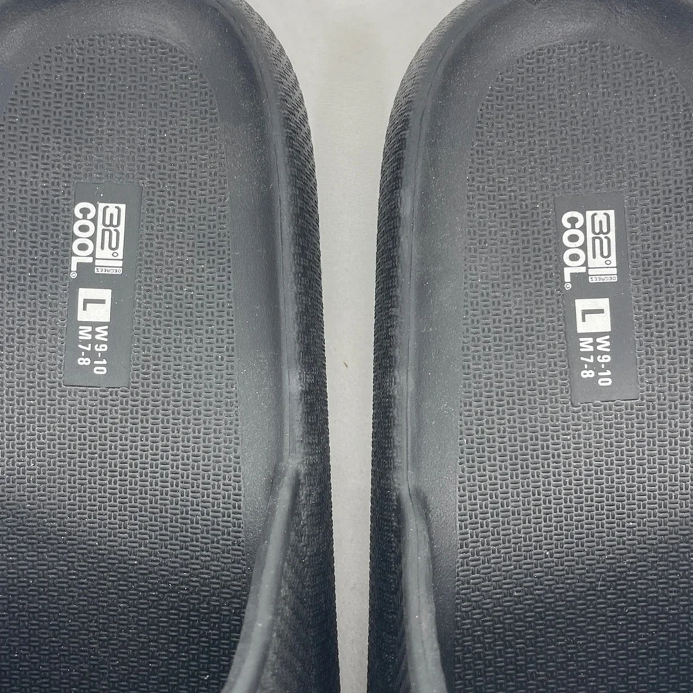 32 Degrees Black Cool Label Textured SLIDES MENS 7-8 WOMENS 9-10 UNISEX